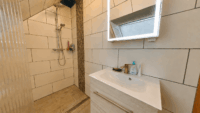 Badezimmer DG Ansicht 2